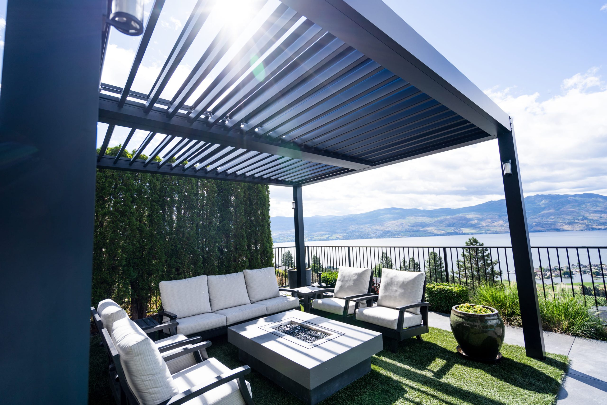 Louvered Roof - Suncoast Enclosures